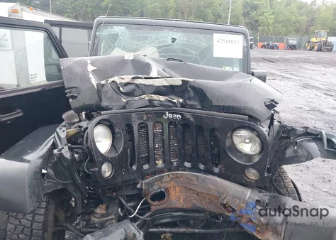 2014 Jeep Wrangler Unlimited Sport from USA, damaged, VIN 1C4BJWDG0EL171093